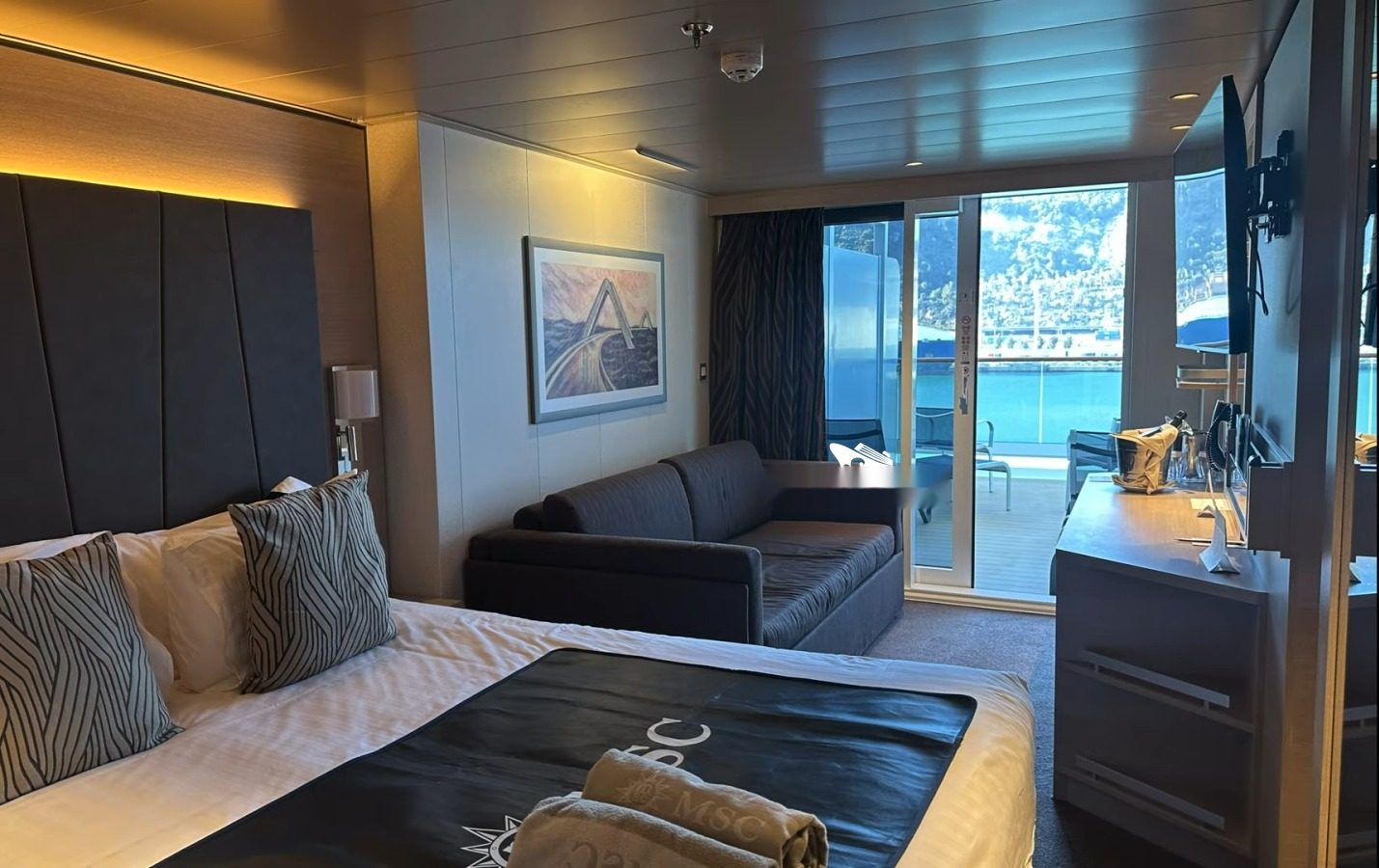 Каюта «С балконом (Balcony)» — MSC World Europa