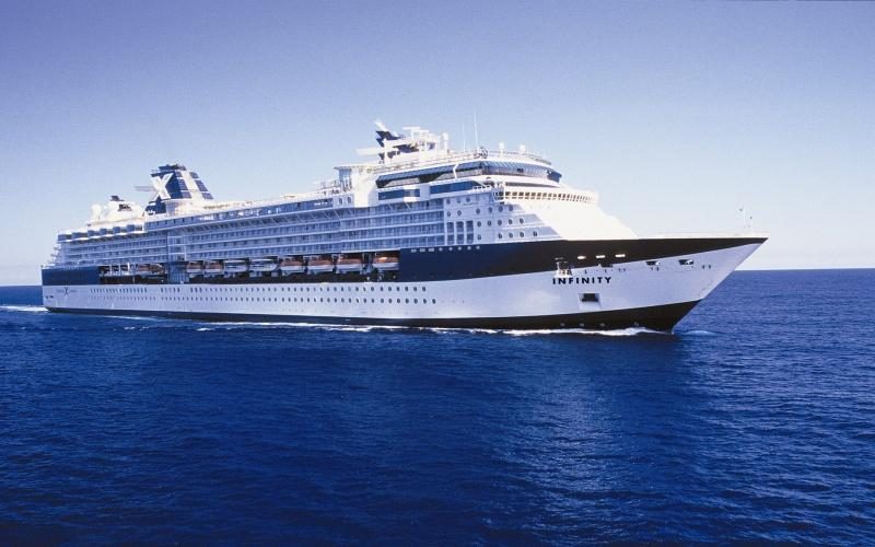 Лайнер Celebrity Infinity