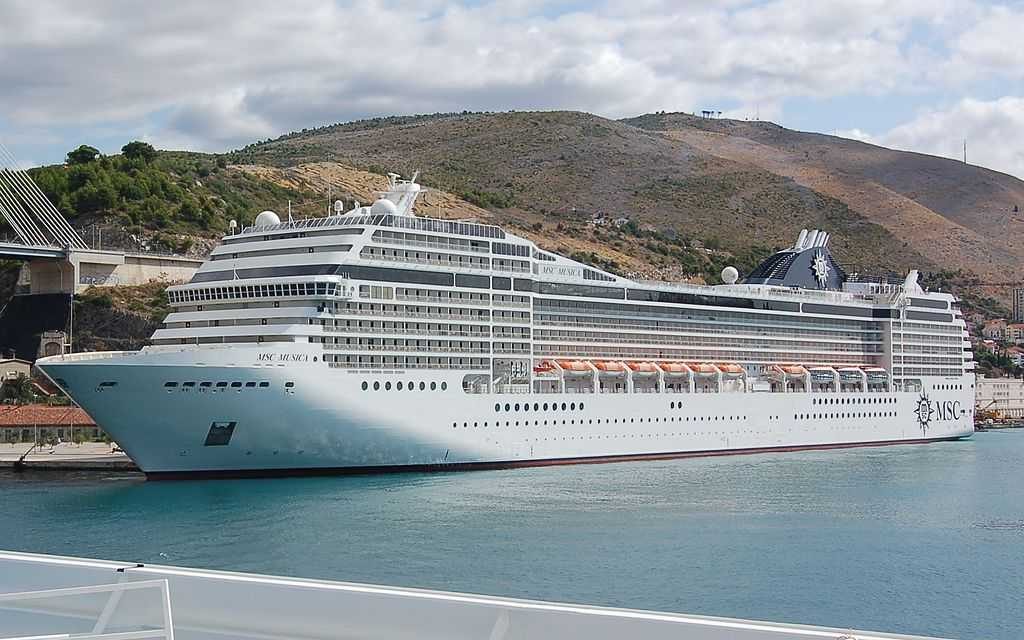 Лайнер MSC Magnifica